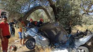 Έντονος προβληματισμός στην εστίαση για τα μέτρα. Rodos Troxaio Dystyxhma Bghke Apo Ton Dromo Kai Karfw8hke Se Elia Star Gr