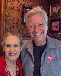 Eric Rhoads, Art Magazine Publisher 🎨 Art Education