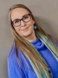 Carla Dotson's Instagram, Twitter & Facebook