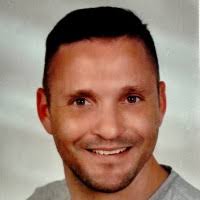 100+ Profile mit dem Suchbegriff „Stief“