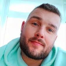 Jay Lavigne's Instagram, Twitter & Facebook