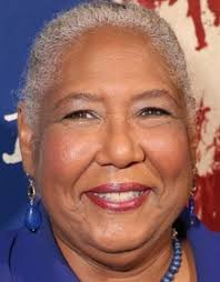 Esther Scott's Instagram, Twitter & Facebook