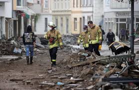 A qué ciudades afecta y cuántos muertos hay también en bélgica hay diluvios e inundaciones y al menos 42 personas murieron, anegadas por el agua. Pywacpni70npm