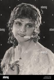 Karina Bell's Instagram, Twitter & Facebook