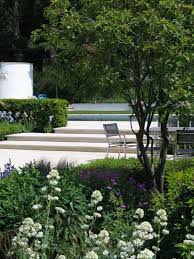 Andrew Wilson And Gavin Mcwilliam Of Wilson Mcwilliam Studio Lake House Surrey England Apld Inte Beautiful Gardens Landscape Landscape Design Sloped Garden