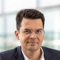 Diese Woche fand die Abschlussfeier eines erfolgreichen Projekts der  Superlativen statt: Smart Meter Einführung bei den Wiener Netzen.