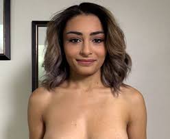 Vanessa | OFFICIAL Backroom Casting Couch