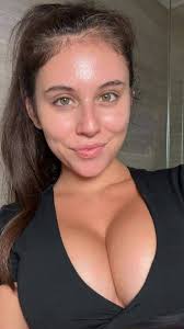 Shine bright, sparkle everywhere 🌟 #GirlBoss #Confidence