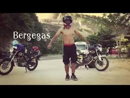 Detail dunia fana mp3 dapat kamu nikmati dengan cara klik tombol download mp3 di bawah, dan untuk link download lagu dunia fana ada di halaman selanjutnya. Ilmu Pengetahuan Populer 1 Lirik Lagu Lily Bahasa Indonesia Dunia Ini Fana