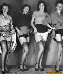 Gruppe Nackt Fotos der hot Damen Genommen in 1950 Teil 891 bei  vintageporno.me