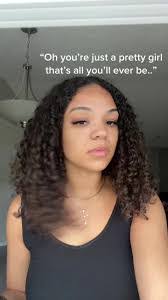 Kendall Kay's Instagram, Twitter & Facebook