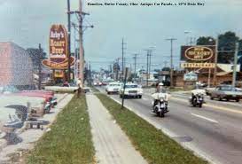 Hamilton Ohio Antique Car Parade C 1976 On Dixie Hwy In 2021 Ohio Butler County Hamilton