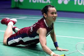 Jun 16, 2021 · 小戴平時最愛吃台灣的薯條，也分享之前常透過uber eats點麥當勞大麥克、炭烤三明治、與鍋燒意麵，還有有時會點最經典的國民飲料珍珠奶茶來解悶. ç¾½å£‡ç¾¤æ˜Ÿå´›èµ· æˆ´è³‡ç©Žå°åŽä¹‹è·¯è‰±è¾›ç´°æ•¸å¥¹çš„4åé›£çºå°æ‰‹ ä¸Šå ± ç„¦é»ž