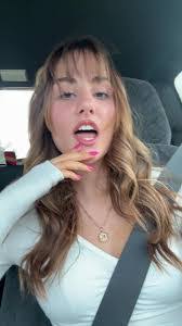 Claudia Conn's Instagram, Twitter & Facebook