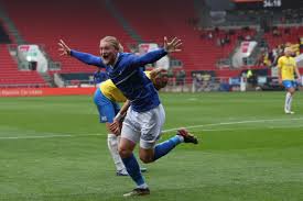 Hartlepool united take on torquay united for a place in league two next season. Cuoyud8vbudsfm