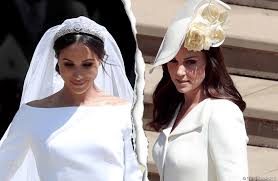Erste entwürfe für meghans hochzeitskleid. Herzogin Kate Erneuter Seitenhieb Gegen Meghan