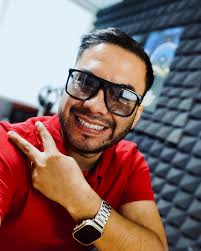 Enrique Neri (@enriqueeneri) · Instagram photos and Reels