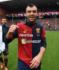 Го́ран па́ндев — македонский футболист, нападающий клуба «дженоа» и сборной северной македонии. Goran Pandev Makedonski Fudbal