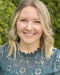 Amanda Asay's Instagram, Twitter & Facebook