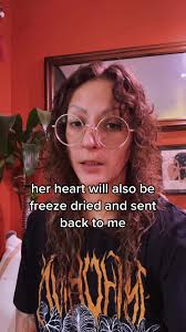 Documenting the preservation processes for my 16 year old cat Lokicat,  starting this week. #freezedriedpets