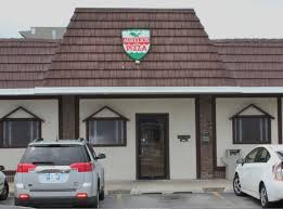 2.7 miles from south holland. South Holland Pizza Restaurant Aurelios Pizza