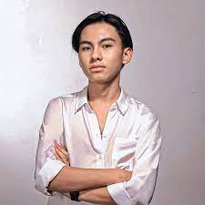Facebook gives people the power to share and makes the. Sinyo Syamsul Rizal Biodata Profil Fakta Umur Agama Pacar Karier