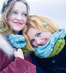 Knitographical: Curating Ravelry: Cowls