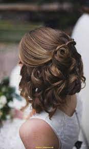 A Perfect Hairstyle Is Always Needed For A Short Hair So Regarding That We Have Gathered An Prom Hairstyles For Short Hair Short Hair Updo Short Wedding Hair