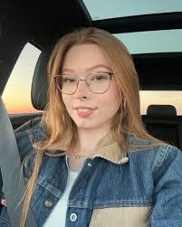 Bailey Hurley's Instagram, Twitter & Facebook