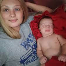 Samantha Fogle's Instagram, Twitter & Facebook