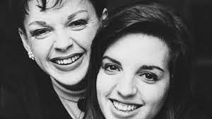 Over the rainbow/never will i marry/what now, my love/liza (all the clouds'll roll. Liza Minnelli On Judy Garland Diva On Diva Youtube
