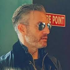 Sean Kipp's Instagram, Twitter & Facebook