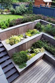 Treppen Im Garten Ideen Beispiele Und Tipps Fur Eine Schone Und Praktische Gartentreppe Treppen Gartentreppe Garten Geneigter Hinterhof Landschaftsgestaltung