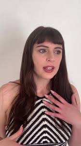 Hannah Macaulay's Instagram, Twitter & Facebook