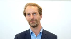 🎙️Throwback Interview with Al Caramba's Matthew Blakemore 🎙️ Our host,  Saksham Sharda, spoke to Matthew about: 1. AI's creative prowess within  various industries. 2. The pivotal role of international AI standards. 3.