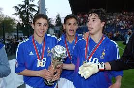 FootyRoom - Karim Benzema, Hatem Ben Arfa and Samir Nasri after winning the  U17 Euros in 2004 with France | Facebook
