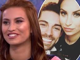 The two dating agents, anna williamson and paul c brunson and the show's trusty receptionist, tom read wilson. Celebs Go Dating Exclusive Tom Read Wilson Defends Ferne Mccann Over That Date Backlash For 175 Bill Ok Magazine