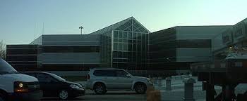 It is a vital transportation link for commerce in the northeast and connects the states of delaware and new jersey over the delaware river. Delaware Memorial Bridge Wikipedia