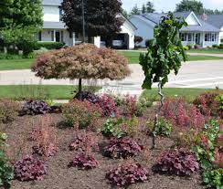 23 Landscaping Ideas With Photos Garden Landscaping Japanese Garden Ground Cover Plants