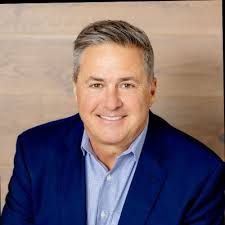 Hi everyone! Big life update: I'm moving to Seattle next month with my  family. We've had 5 years in LA and now it's time for the next adventure.  I'll still be available