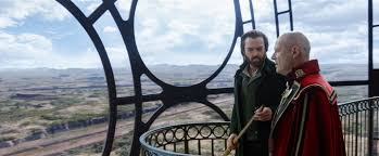 Mortal engines zeichnet das bild einer dystopie, in der die ressourcen der erde knapp sind und zahlreiche städte durch motoren mobil gemacht dadurch können sie andere städte angreifen und zerstören, um sich wertvolle rohstoffe zu eigen zu machen. Mortal Engines Krieg Der Stadte Film Rezensionen De