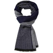 Écharpe de voyage ou de plage unisexe, en gaze de coton, très aérée elle sublime écharpe noire bleu indigo homme femme en laine chaude et douce hiver, livraison rapide 24h. Echarpe Homme Bleu Fonce Raye