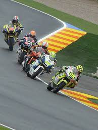 Une journée de roulage moto systématique la veille de chaque course. Vitesse Moto Wikipedia