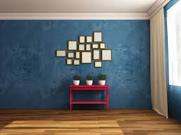 Expert advice on how to paint interior walls and ceilings, including following the correct sequence and using the correct equipment and techniques. 9 Stylish Techniques For Painting Living Rooms Gnh Lumber Co