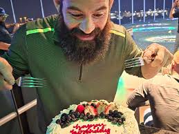 Chris Orozco (@fearthebeardjj) • Instagram photos and videos