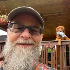 What speaker mounts can be mounted onto the end of the windshields