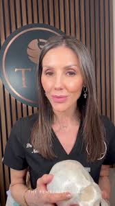 I wanted to share with you how I explain to my patients and students just  how we age and how dermal filler can help. Dermal fillers help with ageing  by: 1. Restoring Volum: They replace lost fat, ...