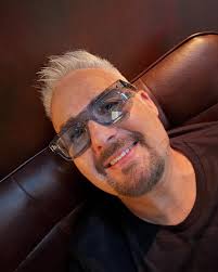 Can someone help with a natural-looking smile?