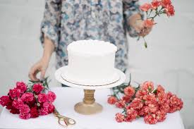 Fresh flowers on cake tutorial. How To Make A Fresh Flower Cake Topper Cake Walls