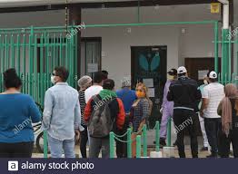 In humans, this includes head lice, scabies, river blindness (onchocerciasis), strongyloidiasis, trichuriasis, ascariasis. 13 Mai 2020 Bolivien Santa Cruz Ein Apotheker Stellt Ivermectin Kapseln Auf Den Tresen Das Antiparasitikum Wurde Zu Einer Quelle Der Hoffnung Im Sudamerikanischen Land Nachdem Die Ergebnisse Einer Australischen Praklinischen Studie Bekannt